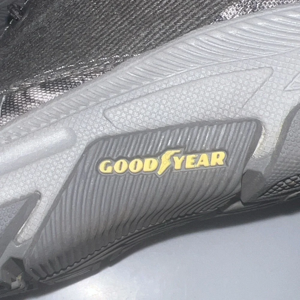 Skechers men respected